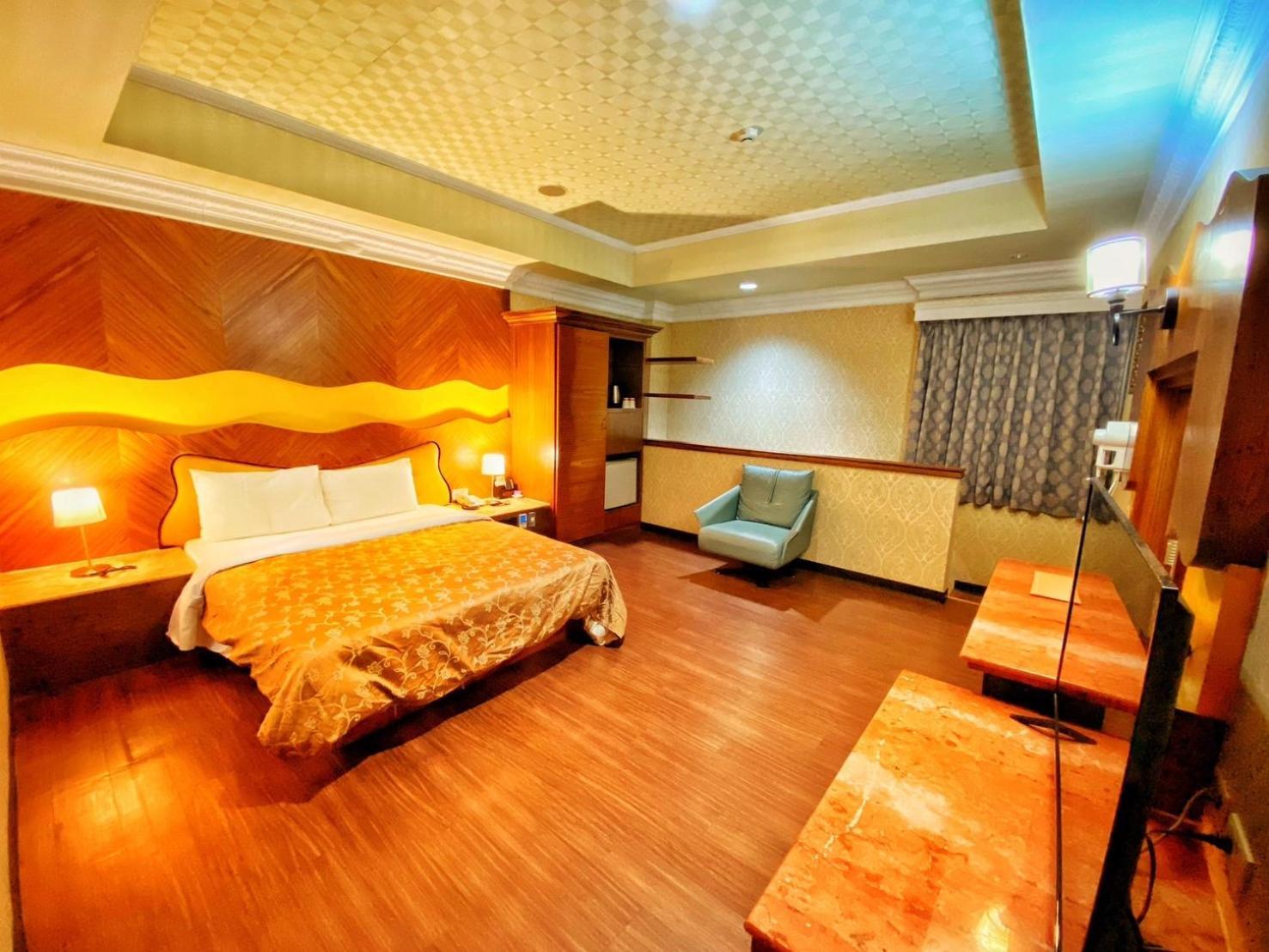 Hua Xiang Motel - Nanzih Гаосюн Екстер'єр фото